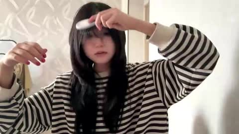 Lily online show from 04/22/26, 09:22