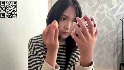Lily online show from 06/11/26, 09:07