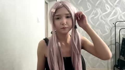 Snapshot of kanishabroadstone chatting on 06/23/26, 09:18 Lily online show from 06/23/26, 09:18