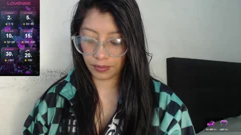Snapshot of kanroji_mitsuri_11 chatting on 01/12/25, 12:12 Sanctuary online show from 01/12/25, 12:12
