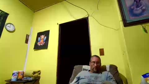 kansasfarmer1 online show from 10/10/25, 01:59