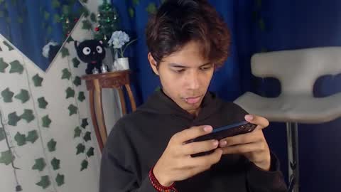 Kaori Matsui online show from 12/17/25, 09:26