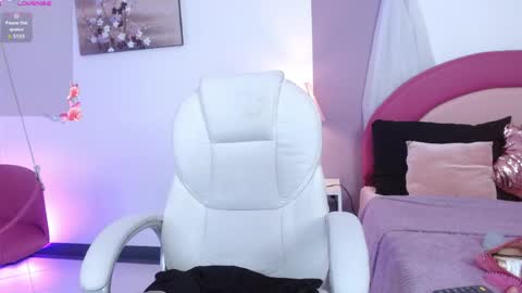 kaoryy_1 online show from 04/20/26, 11:24