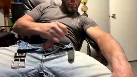 Snapshot of kaptainsmok36 chatting on 11/12/25, 12:11 kaptainsmok36 online show from 11/12/25, 12:11