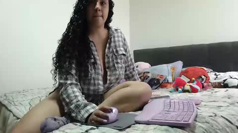 kara online show from 01/03/25, 04:06