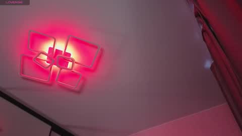 Snapshot of kara_life chatting on 10/09/25, 01:25 kara_life online show from 10/09/25, 01:25