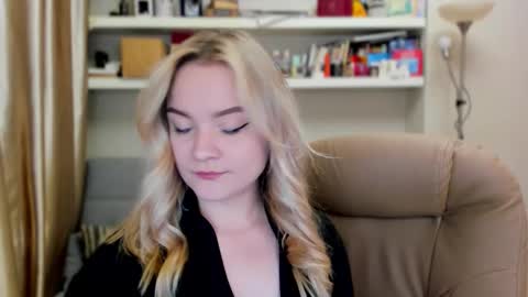 Kara. Off from 15th till 24th of December online show from 09/17/25, 11:06