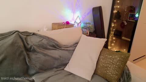 I am here around 5am GMT karathemagic online show from 02/23/25, 07:55