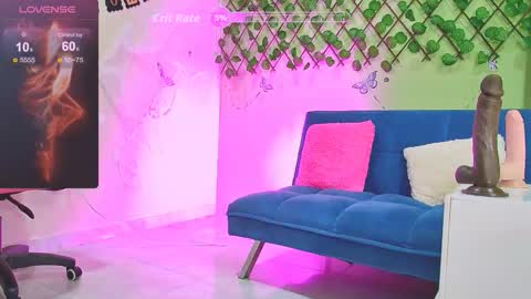 Karen  online show from 10/20/25, 01:44