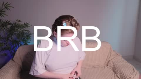 Karen online show from 04/09/26, 09:04