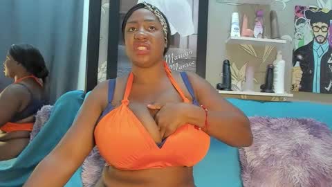 Snapshot of karenbis chatting on 02/19/26, 10:17 Karen online show from 02/19/26, 10:17