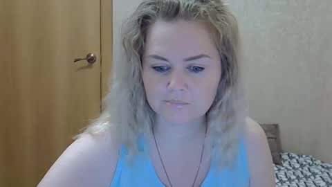 karennelsonx online show from 11/14/25, 08:18