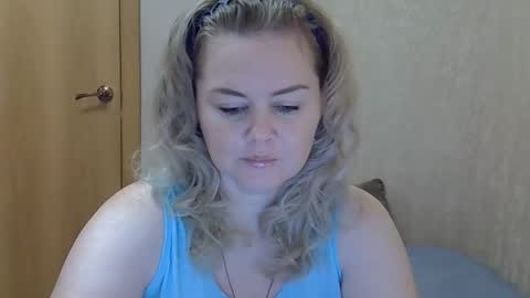 karennelsonx online show from 12/02/25, 02:56