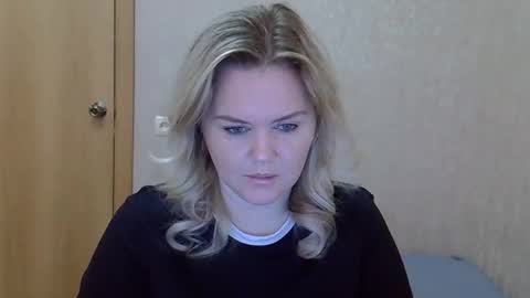 karennelsonx online show from 04/23/26, 07:41