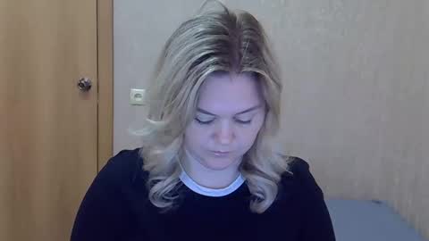 karennelsonx online show from 04/23/26, 12:29