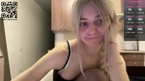 Snapshot of karensimilton chatting on 05/12/26, 03:42 May online show from 05/12/26, 03:42