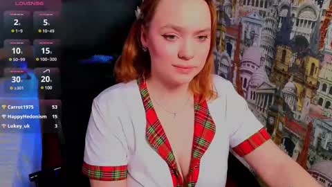 Snapshot of kari_lunna chatting on 02/20/25, 06:39 Karoline online show from 02/20/25, 06:39