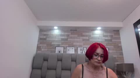 Snapshot of kariinataylor1 chatting on 10/09/25, 06:39 Karina Taylor online show from 10/09/25, 06:39