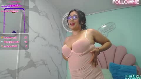 Snapshot of karime_sexygirl chatting on 01/13/25, 08:37 Karime online show from 01/13/25, 08:37