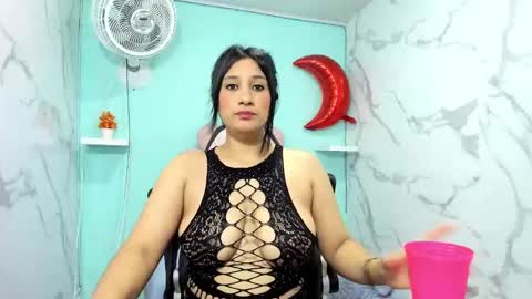 Snapshot of karime_sexygirl chatting on 09/27/25, 11:04 Karime online show from 09/27/25, 11:04