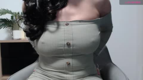 Snapshot of karin_lover chatting on 03/05/25, 06:23 You can call me K  online show from 03/05/25, 06:23