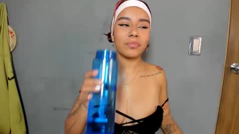 karina_aurora online show from 04/18/26, 09:04