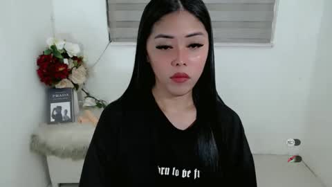 I AM BELLE online show from 10/03/25, 09:28