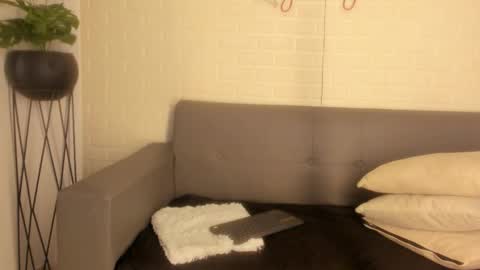 Kari online show from 11/25/25, 11:32