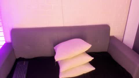 Kari online show from 12/04/25, 11:19