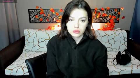 Snapshot of karina_kelly chatting on 11/10/25, 01:04 karina online show from 11/10/25, 01:04