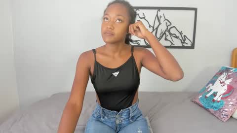 Snapshot of karina_lopez7 chatting on 09/29/25, 03:17 karina_lopez7 online show from 09/29/25, 03:17