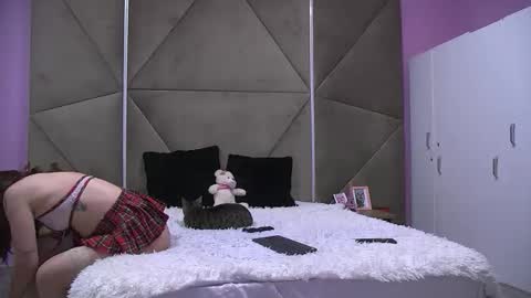 karina_lucce online show from 04/27/26, 07:06