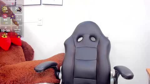 Karina online show from 10/22/25, 12:38