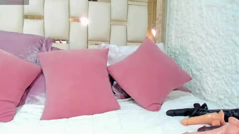 Karina online show from 04/19/26, 10:56