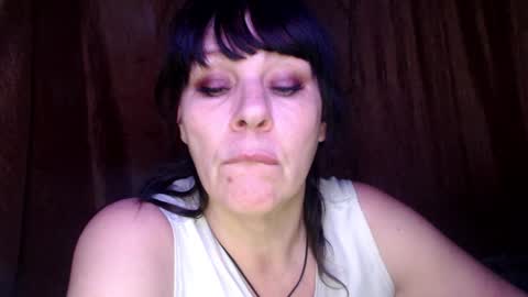 Snapshot of karina_ren chatting on 01/06/25, 02:25 Karina online show from 01/06/25, 02:25