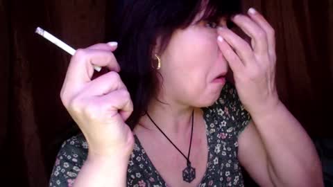 Snapshot of karina_ren chatting on 02/06/25, 12:37 Karina online show from 02/06/25, 12:37