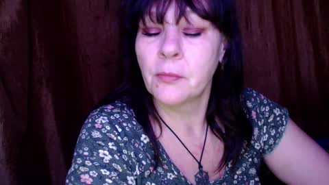 Snapshot of karina_ren chatting on 02/08/25, 12:39 Karina online show from 02/08/25, 12:39