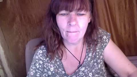 Snapshot of karina_ren chatting on 10/15/25, 07:08 Karina online show from 10/15/25, 07:08