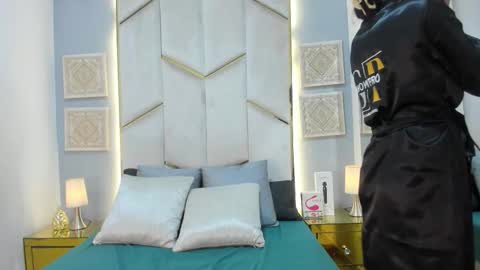 karinaacox online show from 03/27/26, 12:27