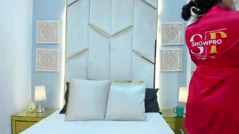 karinaacox online show from 03/30/26, 12:39