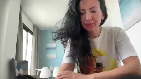 Karina online show from 04/05/26, 09:17