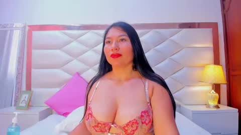 Karina Gomez online show from 10/13/25, 01:55