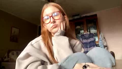 Karina online show from 04/23/26, 12:29