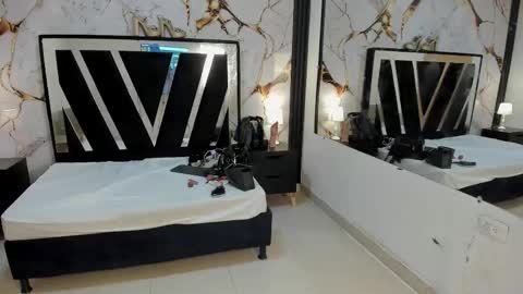 KarinaSimonz online show from 12/04/25, 02:04