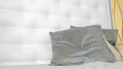 Snapshot of karissia_ chatting on 10/22/25, 04:46 KARISSIA online show from 10/22/25, 04:46