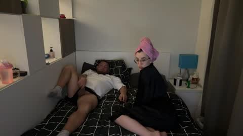 karl_and_klara online show from 05/24/26, 06:35