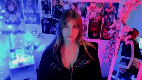 Karla online show from 11/14/25, 03:33