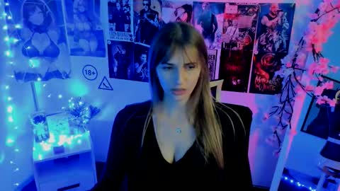 Karla online show from 11/19/25, 01:55