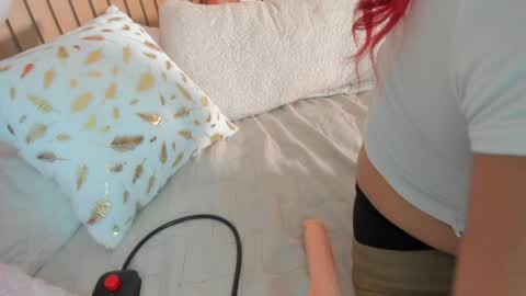 Karla Gonzaless online show from 04/19/26, 10:58