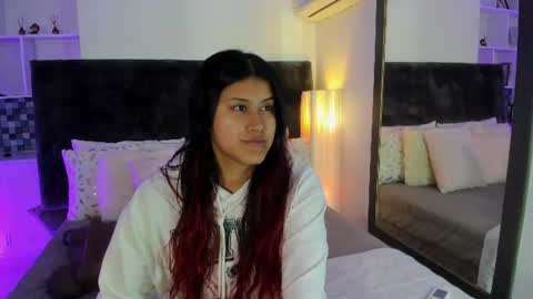 Snapshot of karla_gonzaless chatting on 06/28/26, 11:49 Karla Gonzaless online show from 06/28/26, 11:49